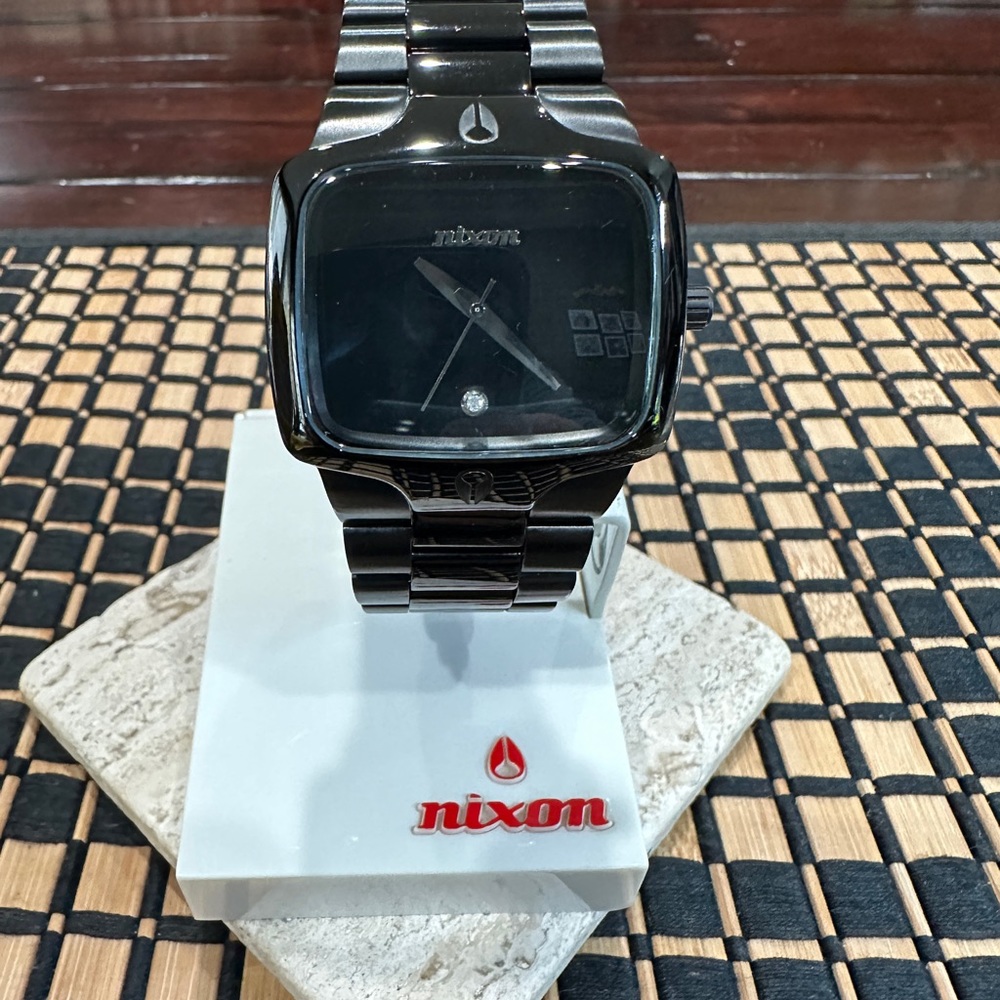NIXON “THE PLAYER” WATCH